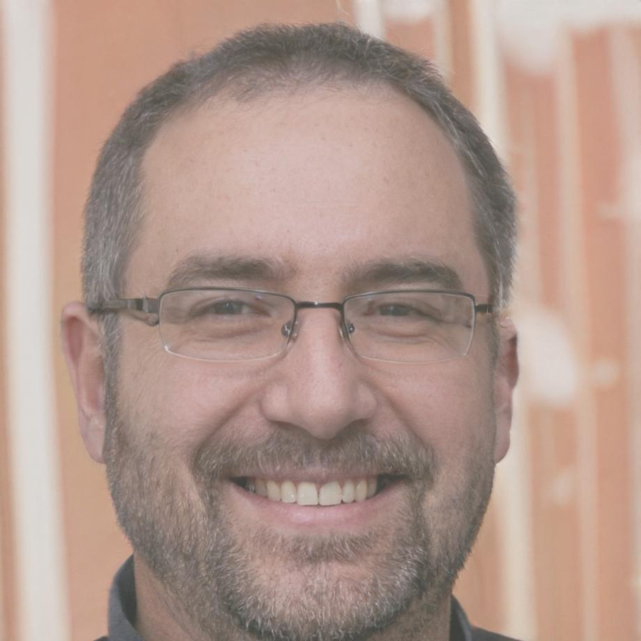 Professional headshot of Thorsten Lindqvist, startup finance expert and course instructor